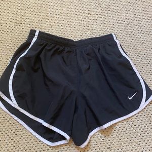 Girls Nike Dri-Fit Shorts size L